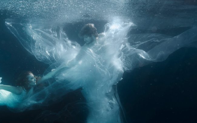 «Eurydice & Orpheus» | 160cm x 75cm | © Gaby Fey